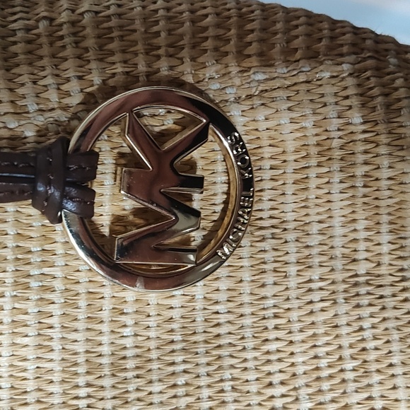 Michael Kors Woven Tan Shoulder Or Crossbody Bag - Picture 2 of 10